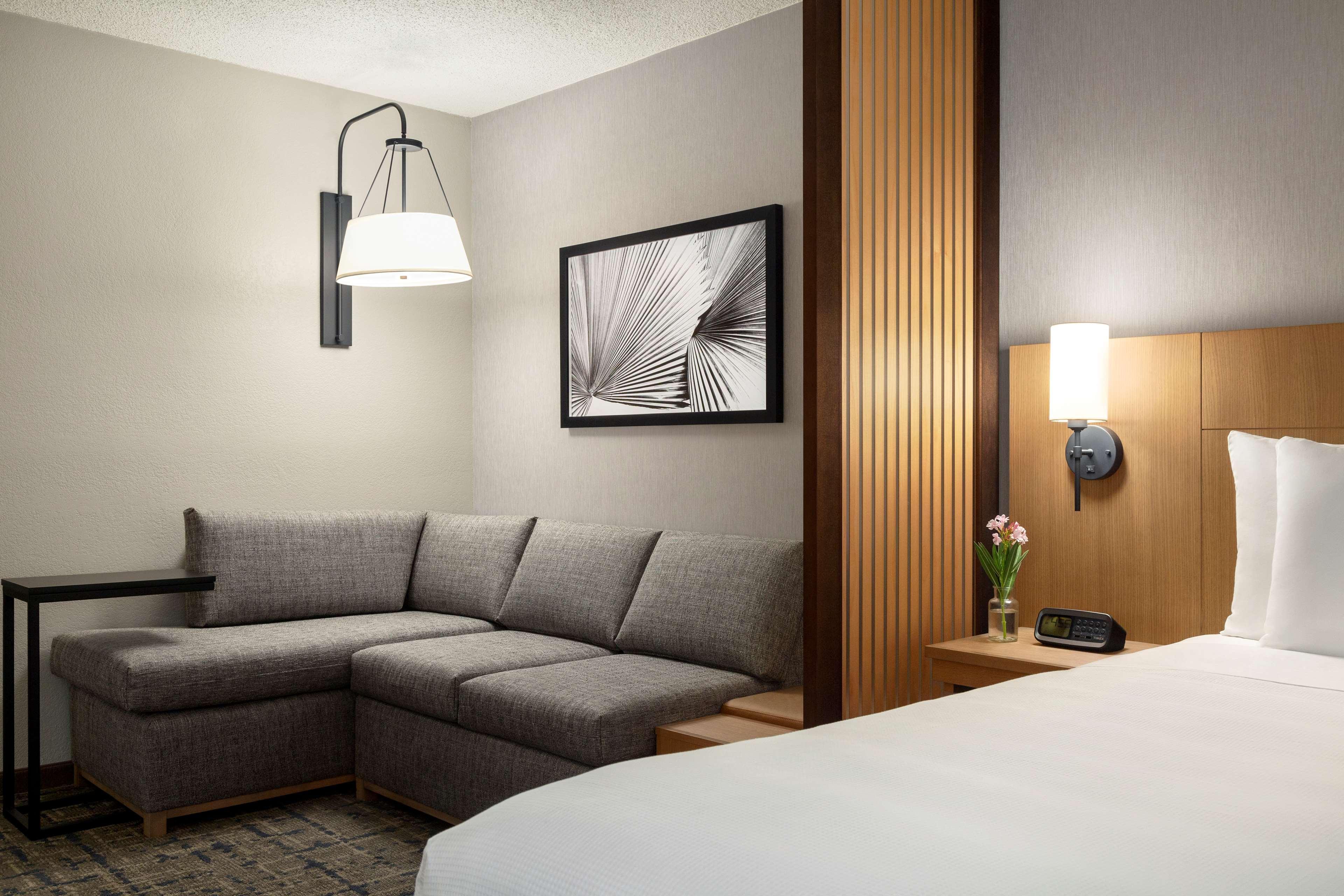 Hyatt Place Tucson Central Екстер'єр фото