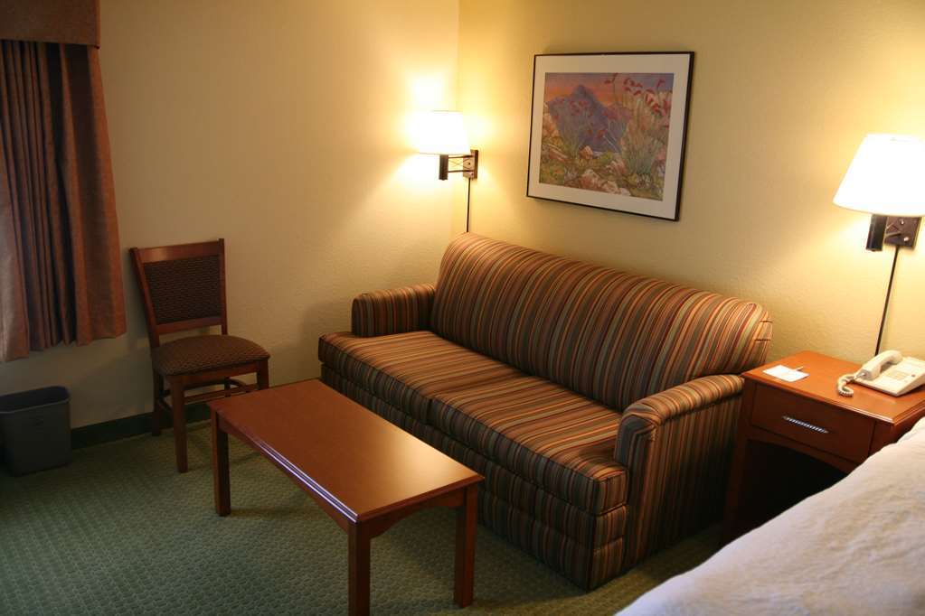 Hyatt Place Tucson Central Номер фото